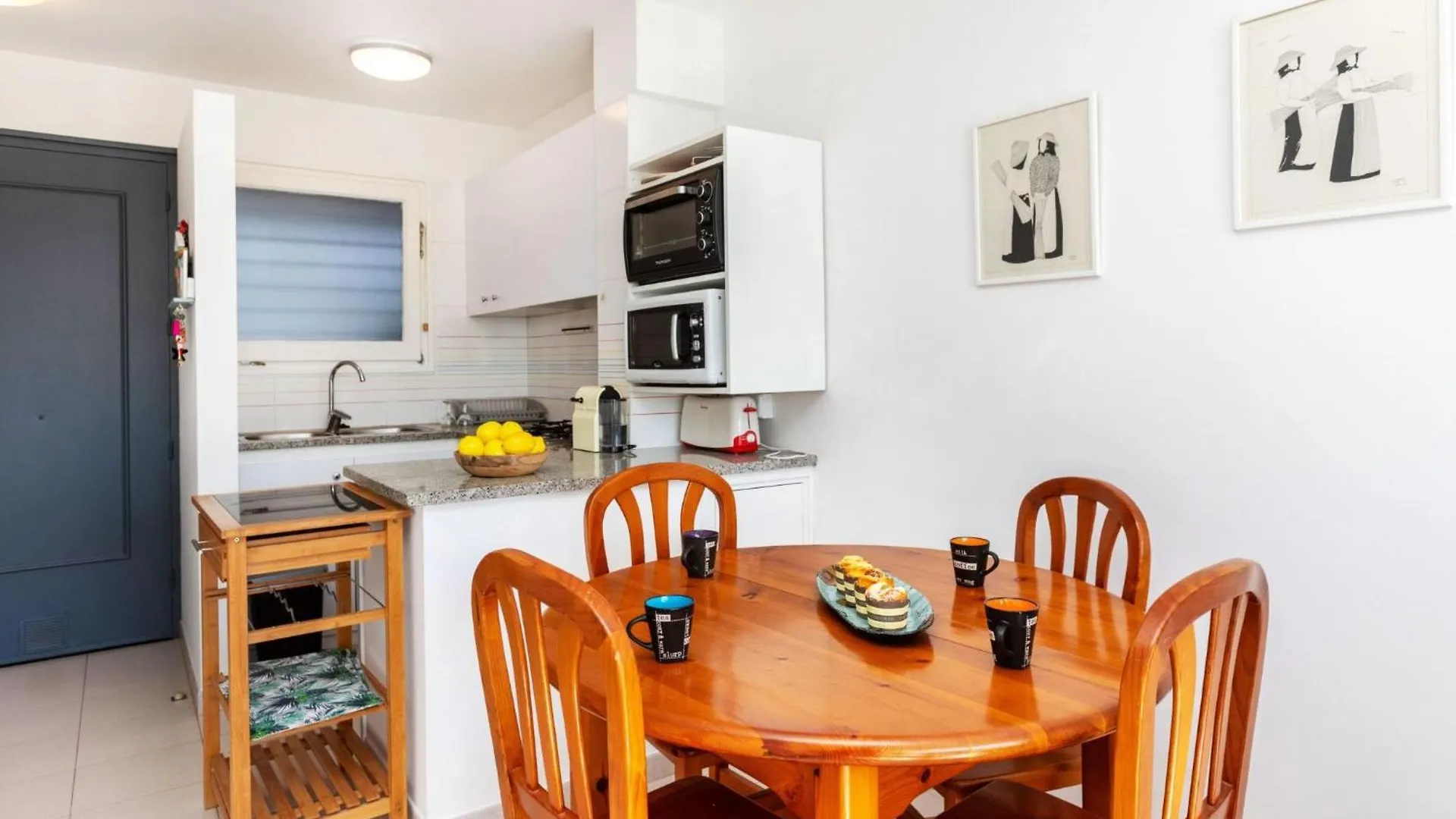 Apartment Grifeu-4 By Interhome Llanca